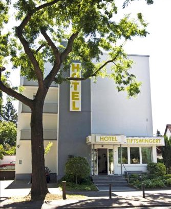 Oberstadt Hotel | Hotel Stiftswingert