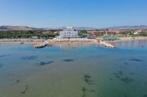 Marina di Montenero Hotel | Hotel Strand
