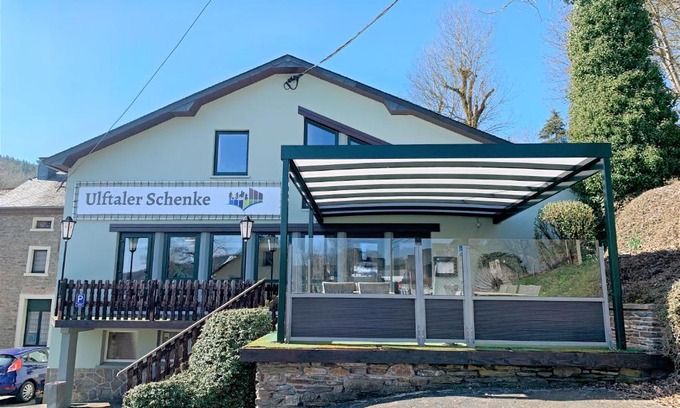 Burg-Reuland Hotel | Hotel Ulftaler Schenke