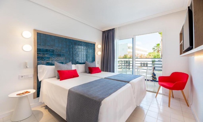 Sant Jordi de Ses Salines Hotel | Hotel Vibra Isola - Adults only
