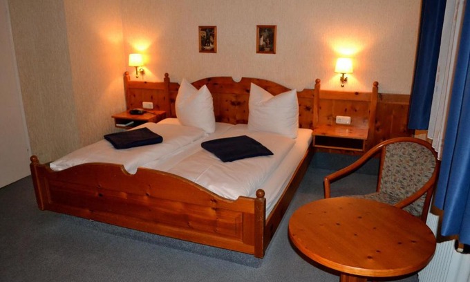 Hassfurt Hotel | Hotel Walfisch