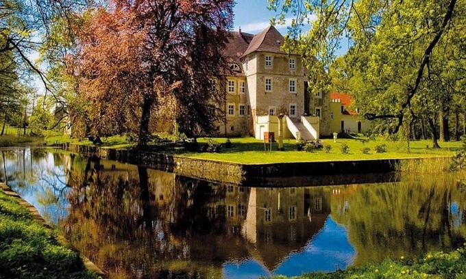 Mellenthin Hotel | Hotel Wasserschloss Mellenthin