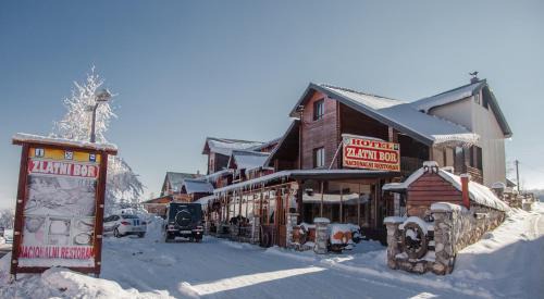 Zabljak Hotel | Hotel Zlatni bor