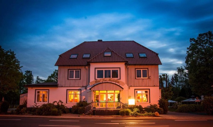 Ovelgoenne Hotel | Hotel zur Heideblüte