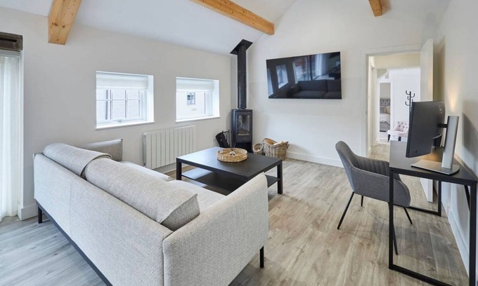 Wakefield House | House ∙ 2 bedrooms ∙ 4 guests