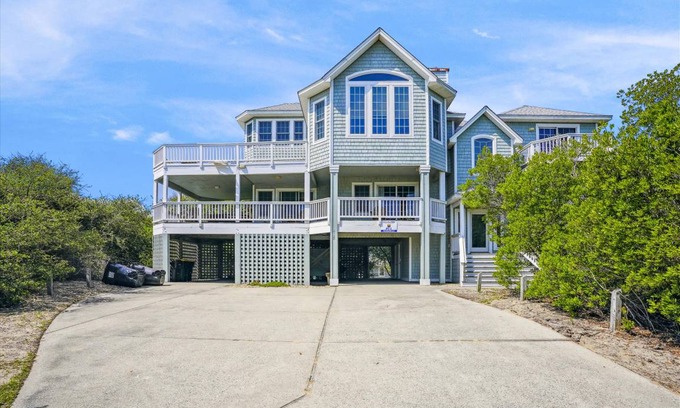 Pine Island House | House ∙ 5 bedrooms ∙ 14 guests