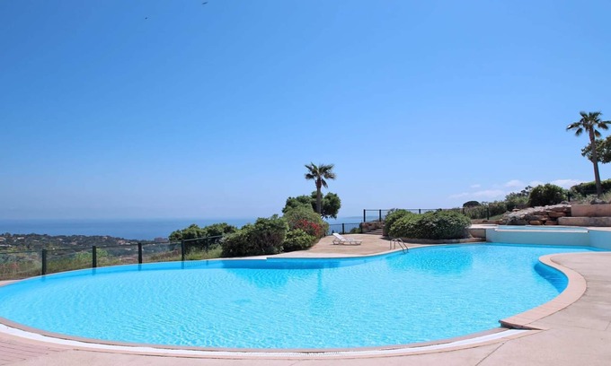 Les Issambres House | House for 4 people - Sea view - Collective pool - WiFi - Air conditioning - Les Issambres