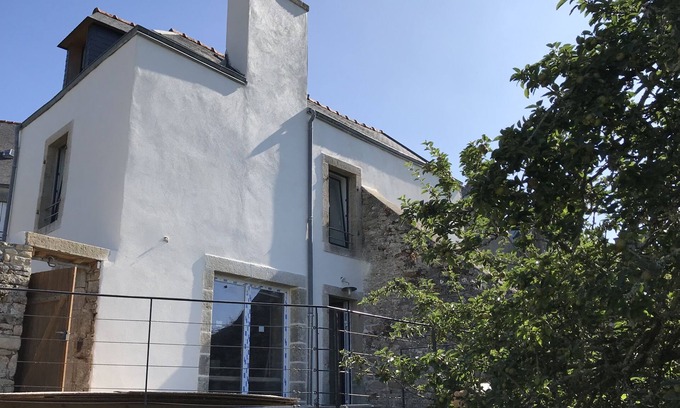 Pont-Croix House | House overlooking the river in the heart of the historic center of Pont Croix