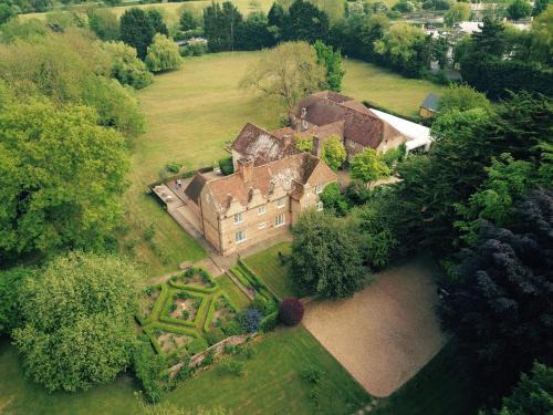 Stuppington Hotel | Howfield Manor Hotel