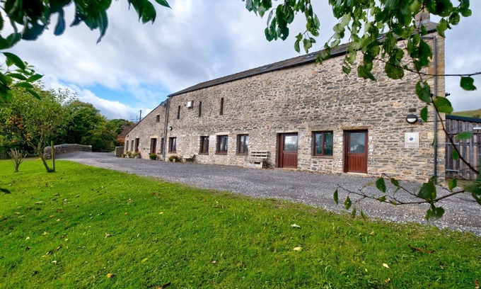 Sedbergh Apartment | Howgills Barn | Self-catering accommodation in Yorkshire | Countryside location