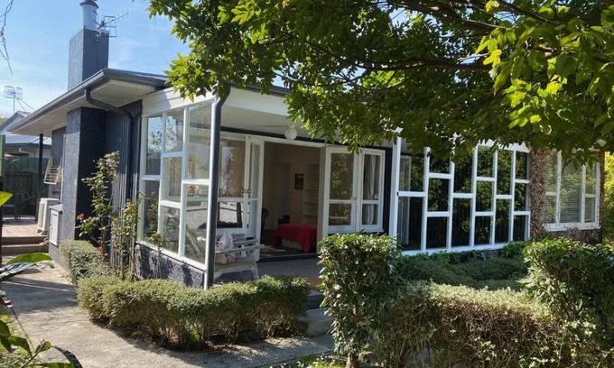 Havelock North House | HPG Villa formerly known as Pipi Hotel