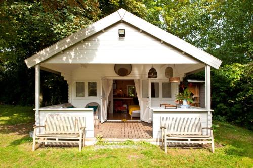 Moerzeke Cabin | Huisje aan de Vijver