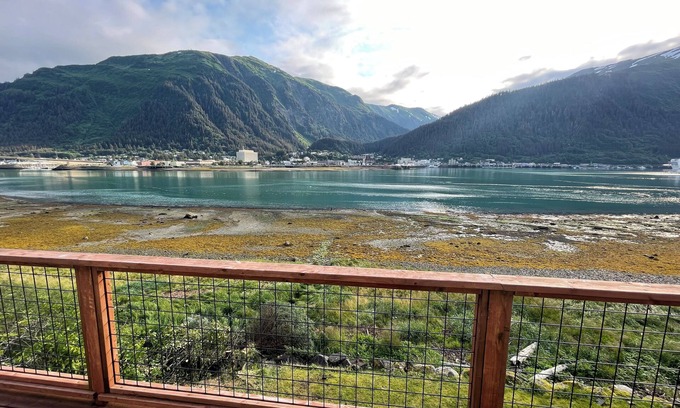 West Juneau Condo | Humble Halibut - Juneau Ocean Front Retreat Douglas Island - Juneau, Alaska