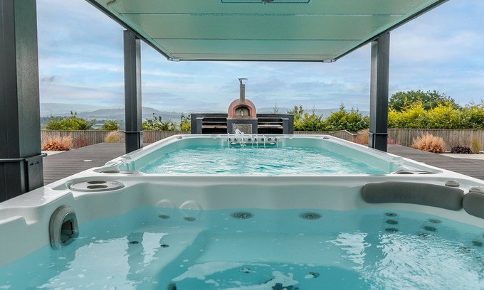 Clyst St Mary House | Huxham View - Family luxury, swim-spa, gym & cinema