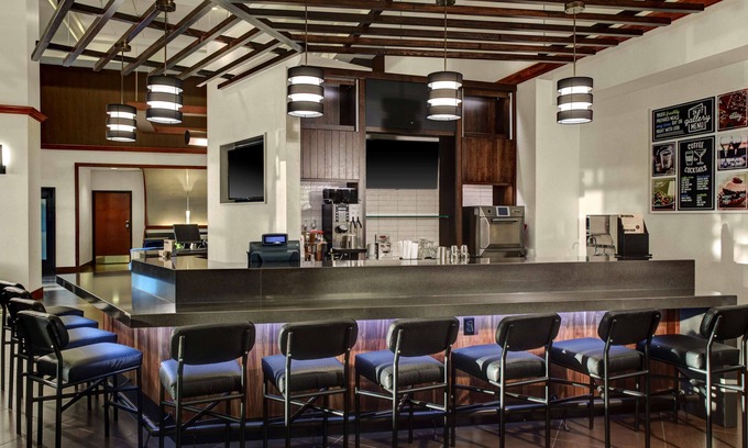 South Hills Hotel | Hyatt Place Pittsburgh Airport/Robinson Mall