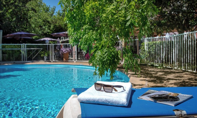 Brignoles Hotel | ibis Brignoles