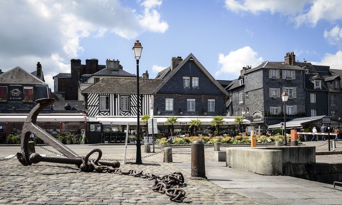 Enclos Hotel | Ibis Styles Honfleur Centre Historique