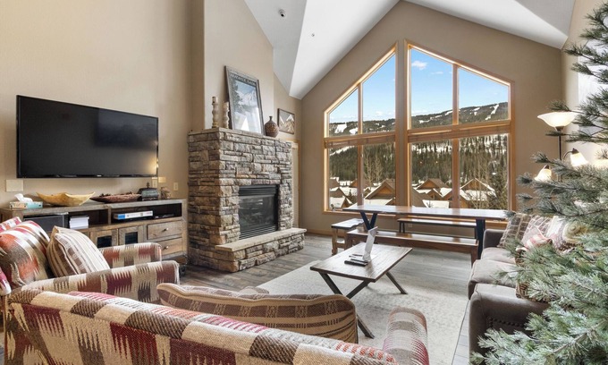 Mountain House Condo | Ideal Location Between River Run & Mountain House Base Area w/Mountain Views