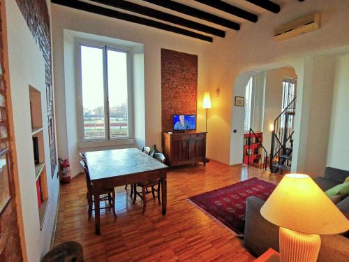 Chiesa Rossa Apartment | In Da House