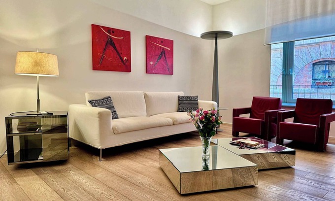 Rione IV Campo Marzio Condo | In Rome at Spanish Steps, Classy Apartment with Modern Design in an Historic Palazzo