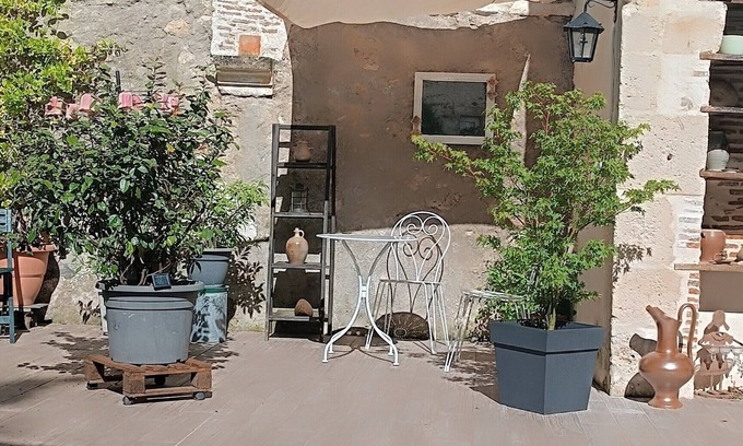 Sancerre House | In the heart of Sancerre, on a square with a thousand years of history