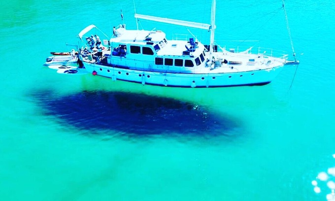 La Paz Boat Rental | Incredible excursions & tours to the islands Islas Espíritu Santo & Balandra Bay