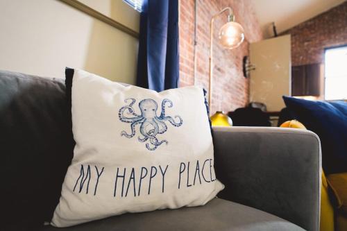 East Lawrence Apartment | Industrial Escape