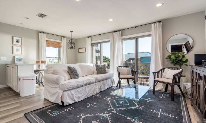 Inlet Beach Condo | Inlet Beach Luxury Top Floor, Corner Unit, Gulf Views, Community Pool