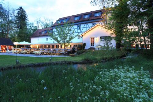 Allach-Untermenzing Hotel | InselMühle