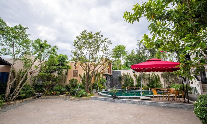 Thuy Xuan Villa | Iris Hill Villa Hue
