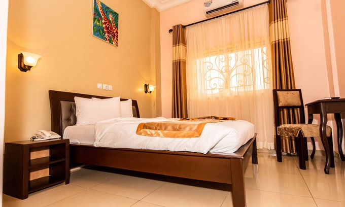 Yaounde Hotel | ISIS HOTEL