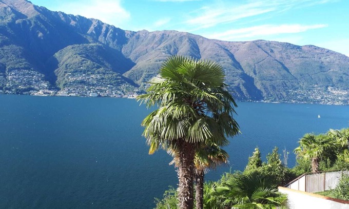 Pino Lago Maggiore Apartment | Casa Roccia - Ferienwohnung am Lago Maggiore in Pino Sulla Sponda