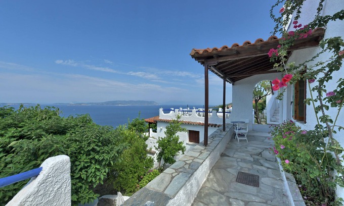 Xanthi Region House | JASMINE Infinity panoramic pool. Privileged view of Egean. Access to the sea.
