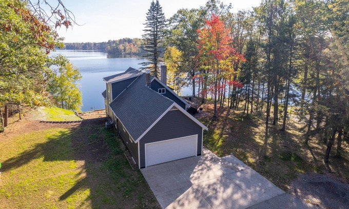 Crystal Falls House | JJ's Lakeside Hideaway: Summer Fun with Swimming and Sandy Beaches