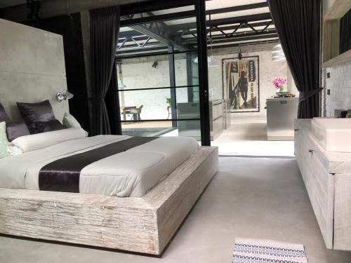 Thep Kasattri Villa | Joana Pool Loft 17