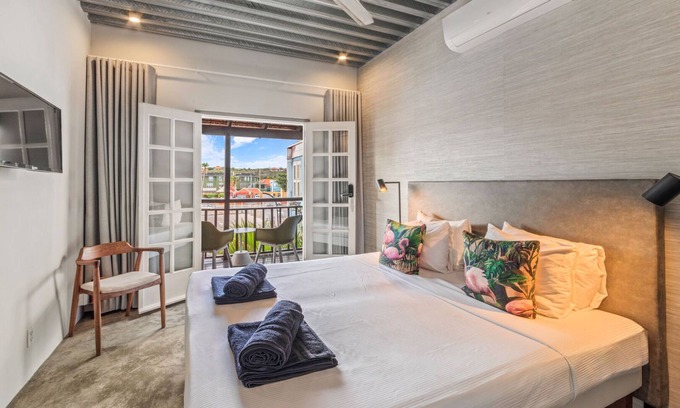Pietermaai District Apartment | Junior Suite with balcony and city view