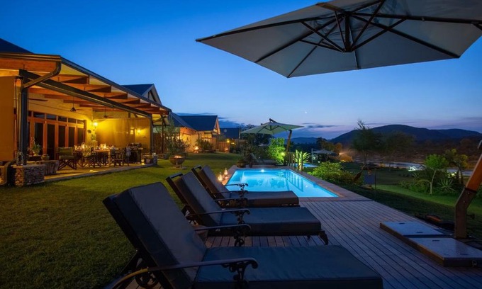 Malelane Cabin | Kambaku River Lodge