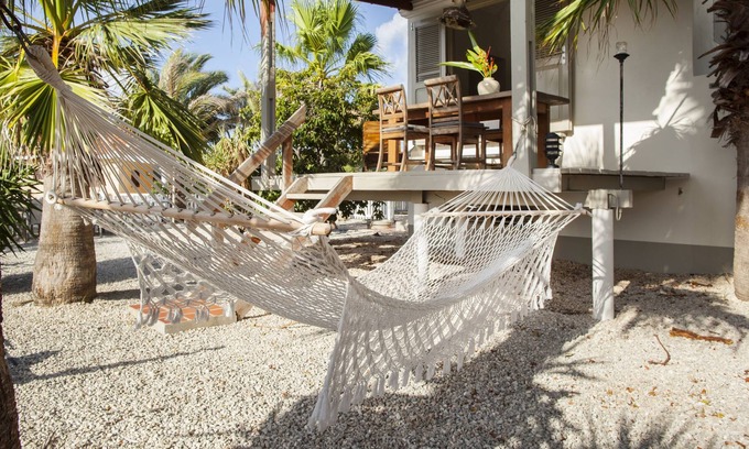Kralendijk Cottage | Kas Mai - Original Bonairian Home in middle of beautiful Kunuku