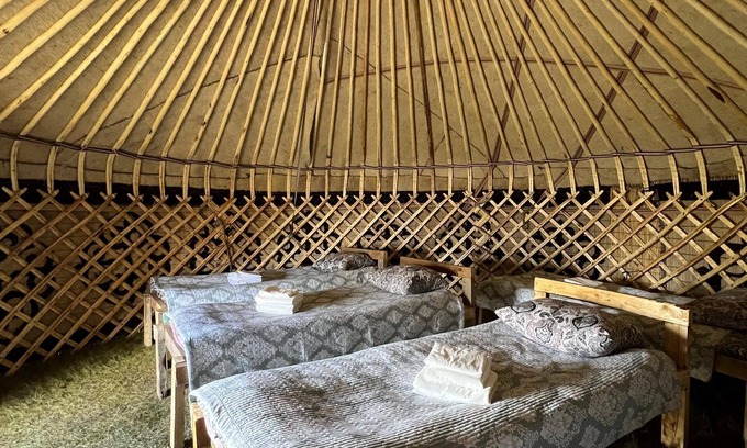 Naryn Region Cabin | Kel-Suu Kyrgyzstan Yurt Camp