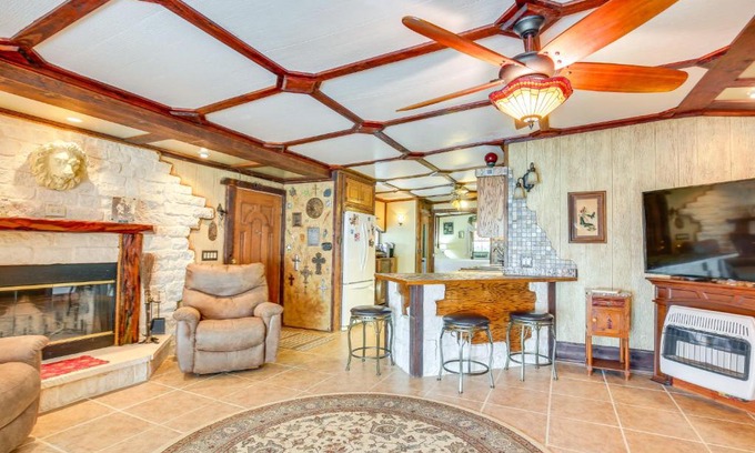 Kerrville House | Kerrville Vacation Rental with Colorful Courtyard!