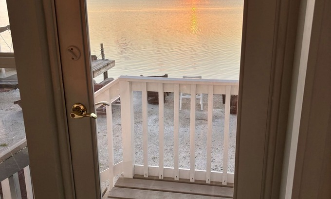Breezeswept Beach Estates House | Keys cottage, oceanfront, dock, private, great location, fenced backyard