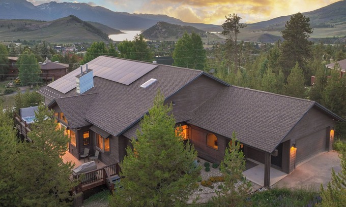 Summit Cove House | Keystone Large Family Home - Amazing Views, Rustic Charm - Hot Tub, Game Room