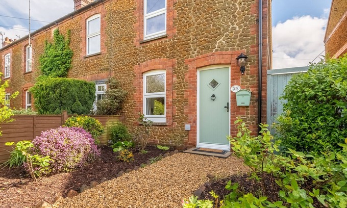 Snettisham Cottage | Kingsley Cottage, Snettisham, Norfolk