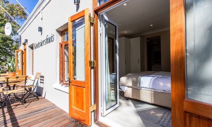 Stellenbosch Central Apartment | Koetsiershuis