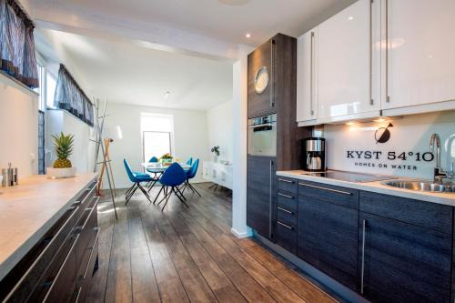 Neustadt in Holstein House | KYST 5410 Floating Home 2