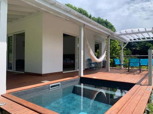 Terre-de-Haut House | L'Amandier