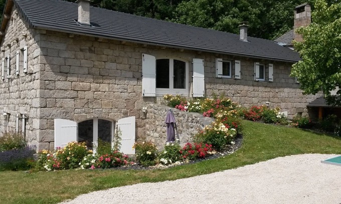 Tence House | La ferme des farios