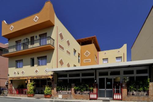 Rometta Marea Hotel | La Lanterna Hotel