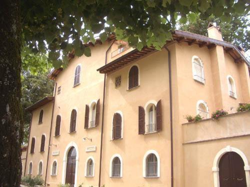 Pietralunga Hotel | La Locanda del Borgo