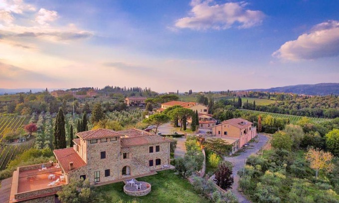 Quercegrossa House | La Loggia - Villa Gloria -Adults Only